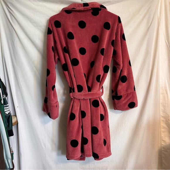 PINK Bathrobe. - Picture 8 of 9